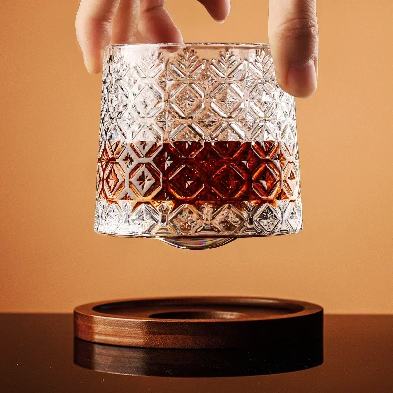 Estelle Rotating Whisky Glass